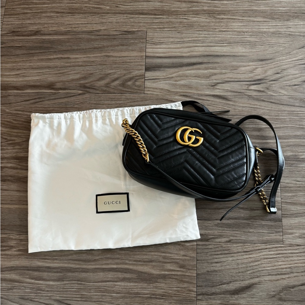 GUCCI MARMONT SMALL SHOULDER BAG